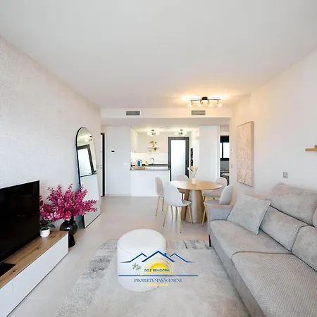 Eagle Serenity Apartament *
