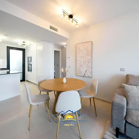 Eagle Serenity Apartament *